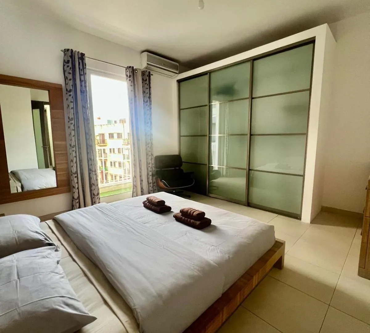 Apartment St Julian'S 3 Bedroom - 10 Mins From The Sea Saint Julian's Malta